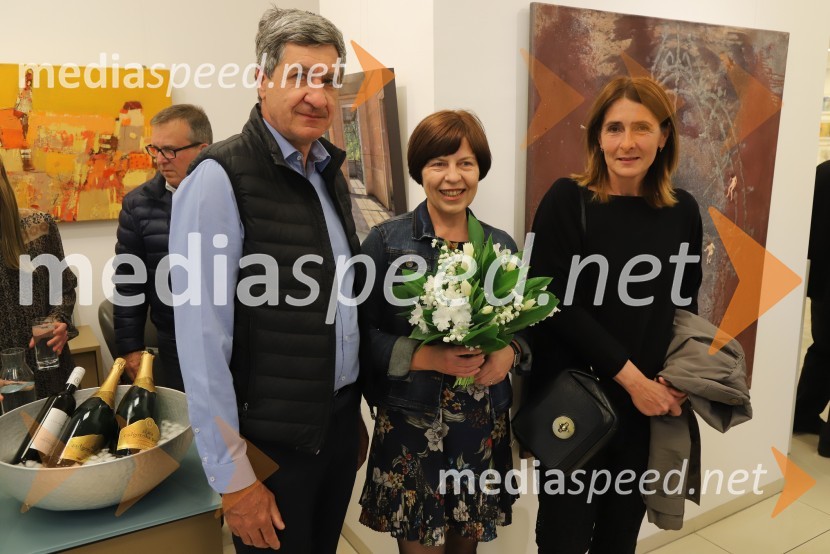 dr. Gorazd Košir, srčni kirurg;  Bojana Šarkanj, lastnica Galerije Hest;  Branka  Košir, soprogaGalerija Hest, 30 let delovanja