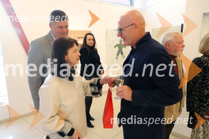  ... ;  Emil Šarkanj, lastnik Galerije Hest, nekdanji predsednik Rotary kluba MariborGalerija Hest, 30 let delovanja