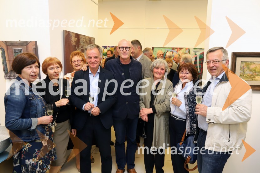  Bojana Šarkanj, lastnica Galerije Hest;  ... ;  ... ;  Emil Šarkanj, lastnik Galerije Hest, nekdanji predsednik Rotary kluba Maribor;  ... ;  ... ;  ... Galerija Hest, 30 let delovanja