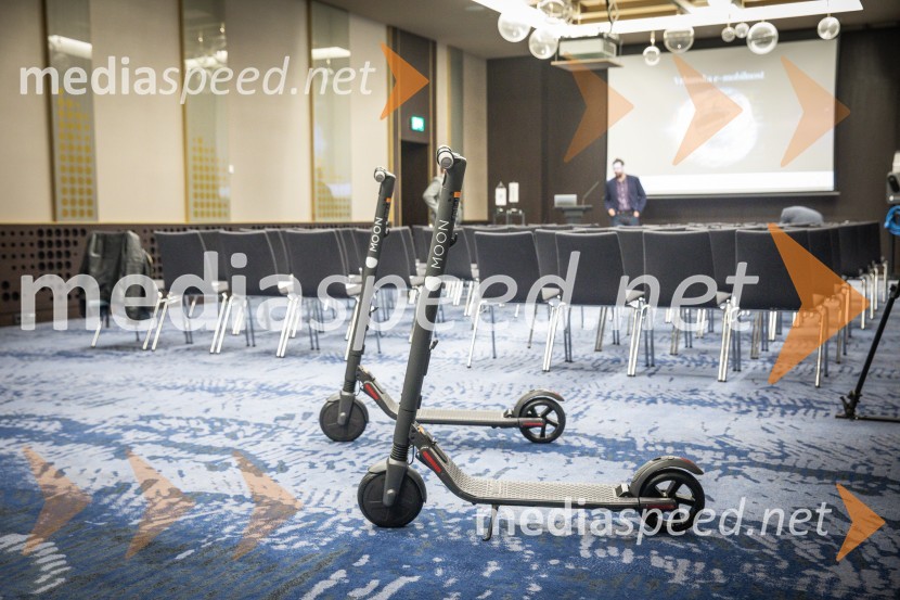 Tiskovna konferenca o električni prihodnosti znamke VolkswagenTiskovna konferenca o električni prihodnosti znamke Volkswagen