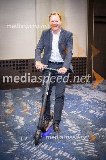  Marko Škriba, direktor znamke Volkswagen pri Porsche Slovenija d.o.o.Tiskovna konferenca o električni prihodnosti znamke Volkswagen