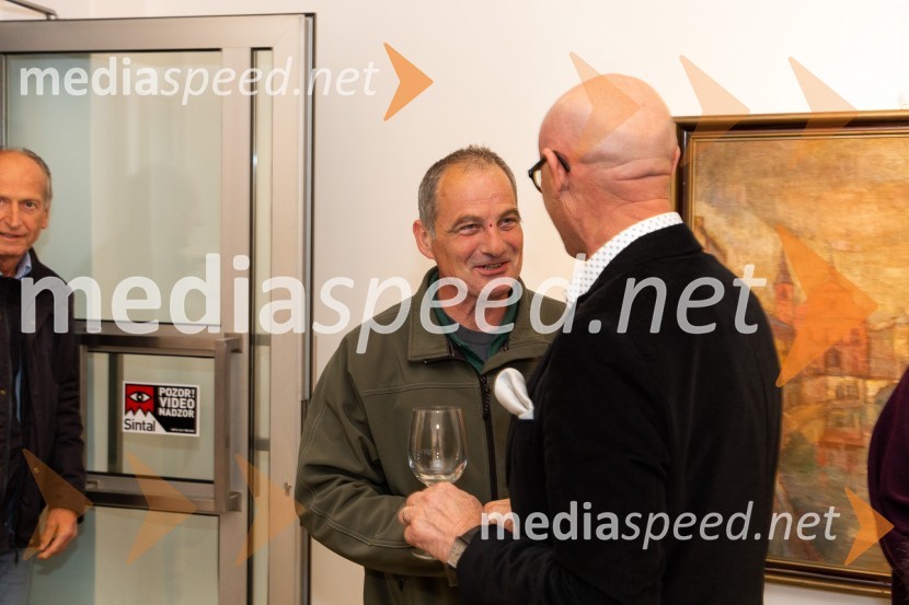  Marij Vrenko, slikar;  Emil Šarkanj, lastnik Galerije Hest, nekdanji predsednik Rotary kluba MariborGalerija Hest, 30 let delovanja tudi v Ljubljani