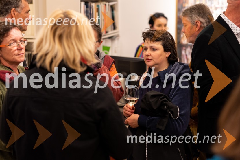  Alenka Koderman, slikarkaGalerija Hest, 30 let delovanja tudi v Ljubljani