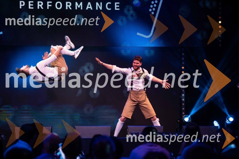  Tim Nuč, Flipping Art;  Luka  Avguštin, Flipping ArtVolkswagen Špila, finalni koncert