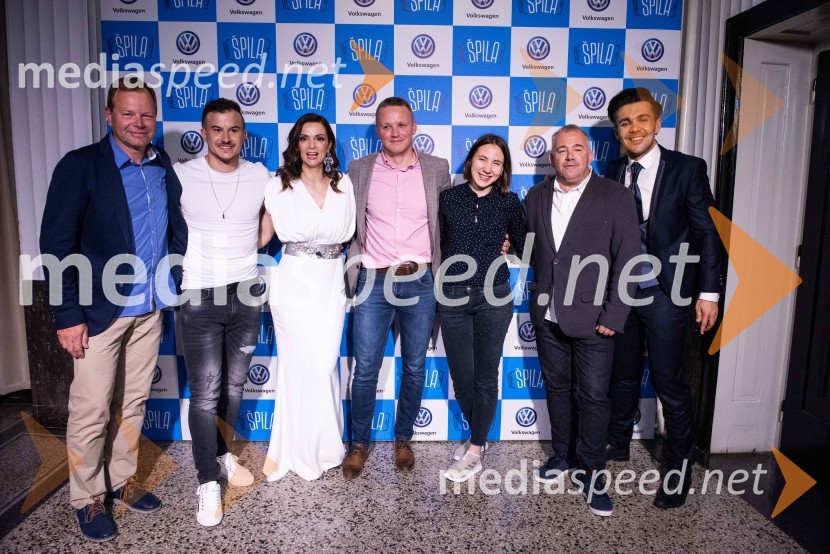  Marko Škriba, direktor znamke Volkswagen pri Porsche Slovenija d.o.o.;  Anže  Zavrl, skupina Gadi;  Natalija Verboten, pevka;  ... ;  ... ;  Primož Grašič, glasbenik;  Aleš Vovk - Raay, glasbenik, duo MaraayaVolkswagen Špila, finalni koncert