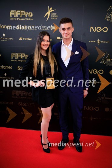  Laura Škvorc, Miss Earth Slovenije 2015, model, pevka;  Anel Hajrić, nogometaš, NK RadomljeNajboljši nogometaš Rudi Požeg Vancaš, najboljši trener Ante Simundža