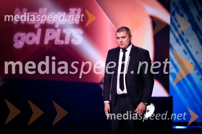  Miran Tišič,  voditelj športa na Planet TV Najboljši nogometaš Rudi Požeg Vancaš, najboljši trener Ante Simundža