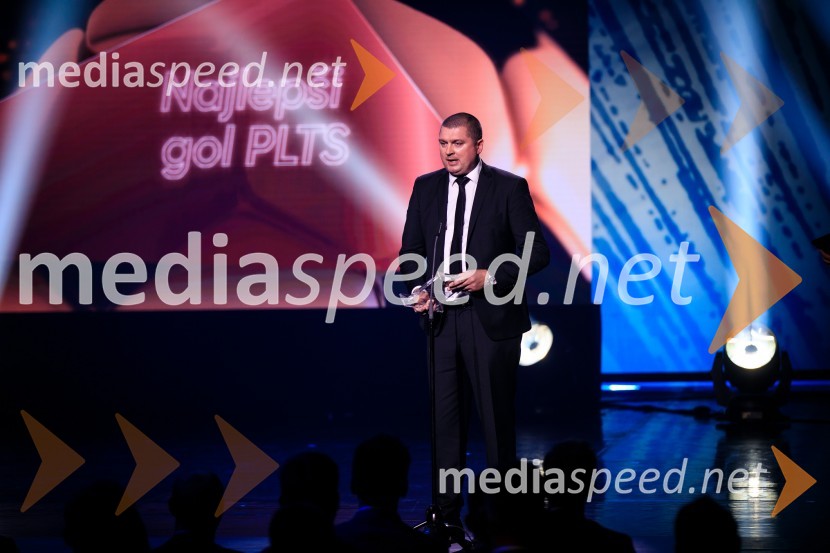  Miran Tišič,  voditelj športa na Planet TV Najboljši nogometaš Rudi Požeg Vancaš, najboljši trener Ante Simundža