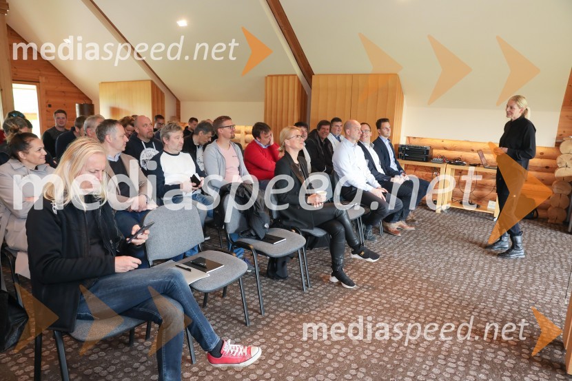 Mercedes-Benz CLA, slovenska predstavitevMercedes-Benz CLA, slovenska predstavitev