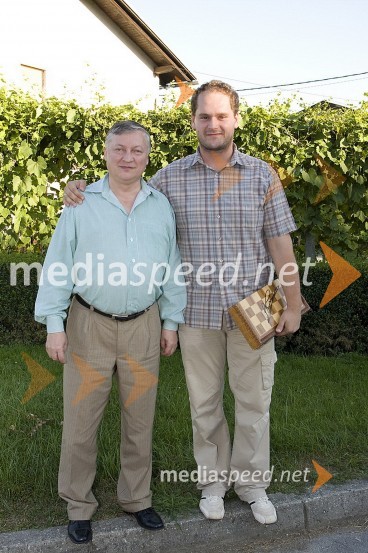 Anatoly Karpov, svetovni šahovski prvak in Domen Jurša, podjetnikGrossmanov festival filma in vina, 3. dan