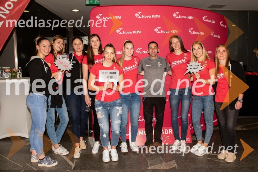  Lorena Lorber Fijok, OK Nova KBM Branik;  ... ;  Ana Mojca Krajnc, OK Nova KBM Branik;  ... ;  Alja Jerala, OK Nova KBM Branik;  Nika Dobaj, OK Nova KBM Maribor;  ... ;  ... ;  Anita Sobočan, OK Nova KBM Branik;  ... Sprejem odbojkaric klub Nova KBM Branik