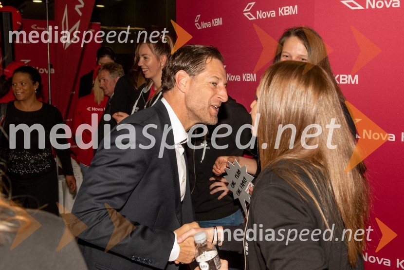  John Denhof, predsednik uprave NKBMSprejem odbojkaric klub Nova KBM Branik