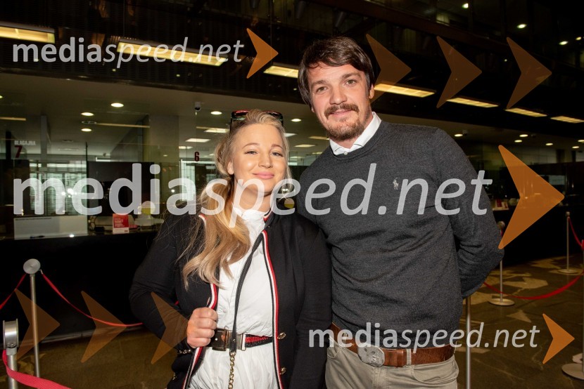  ... ;  Mitja Šeško, moderator prireditev Sprejem odbojkaric klub Nova KBM Branik