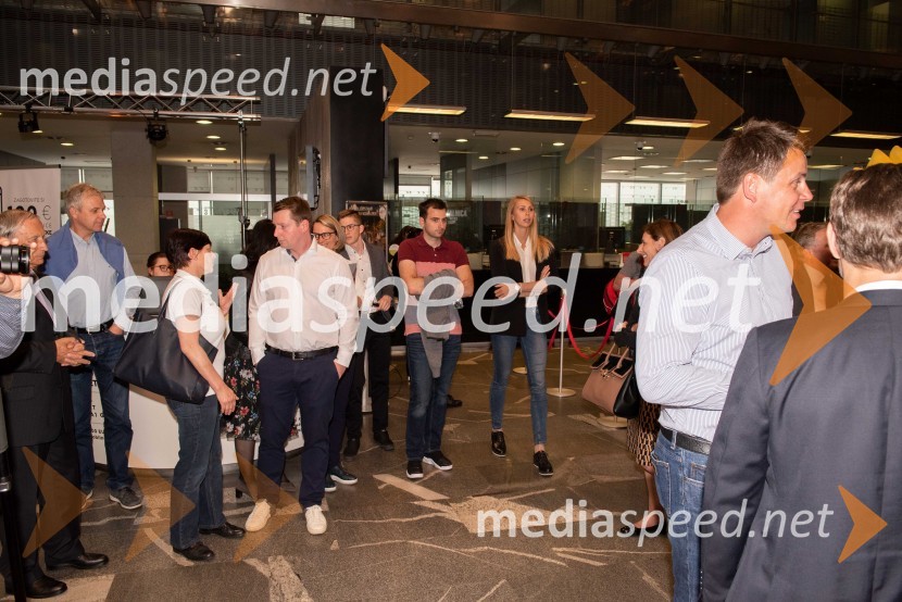 Sprejem odbojkaric klub NKBM BranikSprejem odbojkaric klub Nova KBM Branik