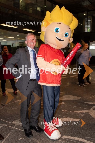  Jon Locke, član uprave NKBMSprejem odbojkaric klub Nova KBM Branik