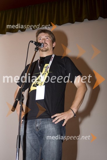 Peter Beznec, organizator in nekdanji član skupine Posodi Mi JürjaGrossmanov festival filma in vina, 3. dan