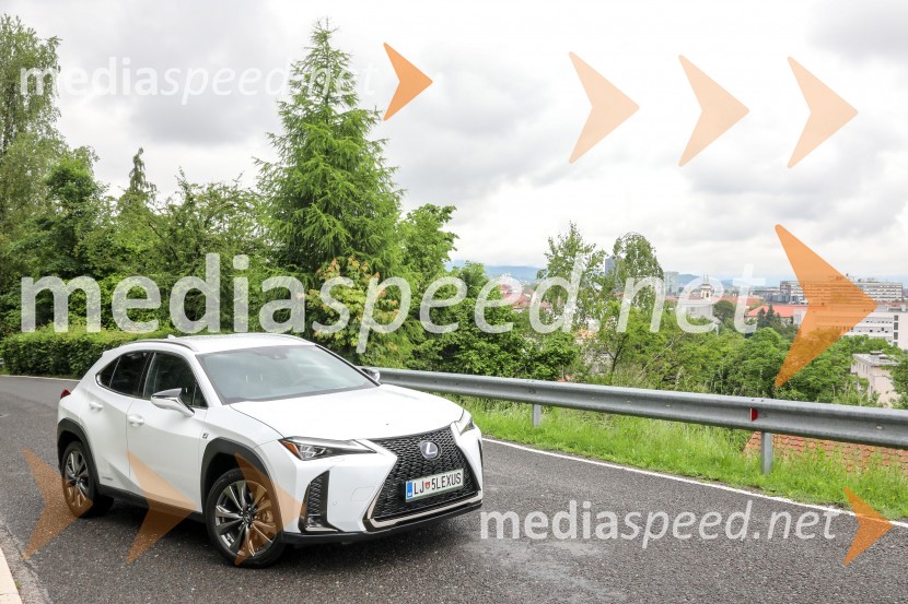 Lexus UX 2019 (ZA10)Lexus UX, slovenska predstavitev