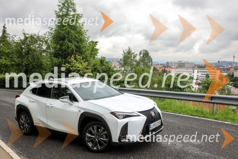 Lexus UX 2019 (ZA10)Lexus UX, slovenska predstavitev