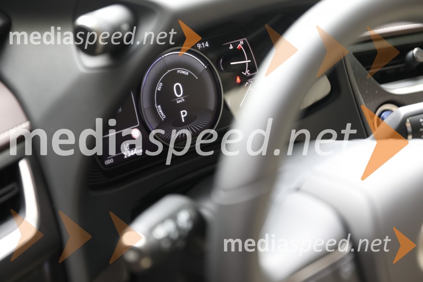 Lexus UX 2019 (ZA10)Lexus UX, slovenska predstavitev