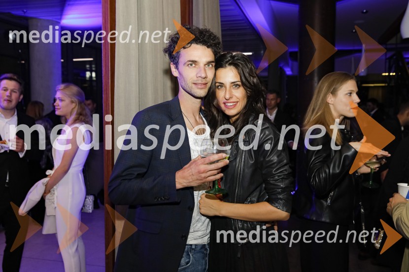  ... ;  Lara Komar, igralkaPlayboy zabava 2019