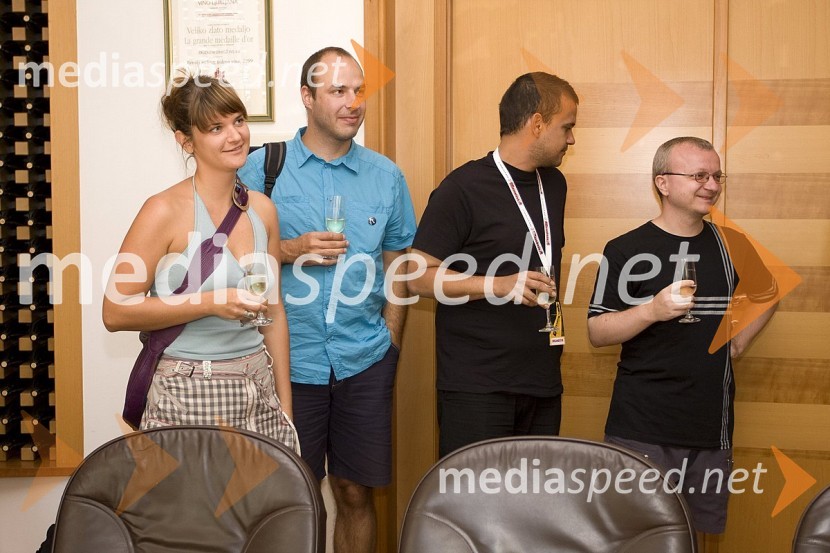 Renata Zamida, Gorazd Trušnovec , Marko Mehtsun, oblikovanje in Dejan Ognjanović, filmski kritik in publicistGrossmanov festival filma in vina, 6. dan