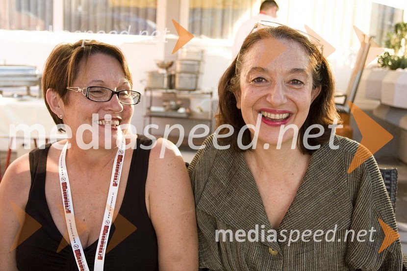 Soproga Briana Yuzne, ameriškega režiserja in producenta in Narcisa Šijan, soproga Slobodana Šijana, srbskega režiserjaGrossmanov festival filma in vina, 6. dan