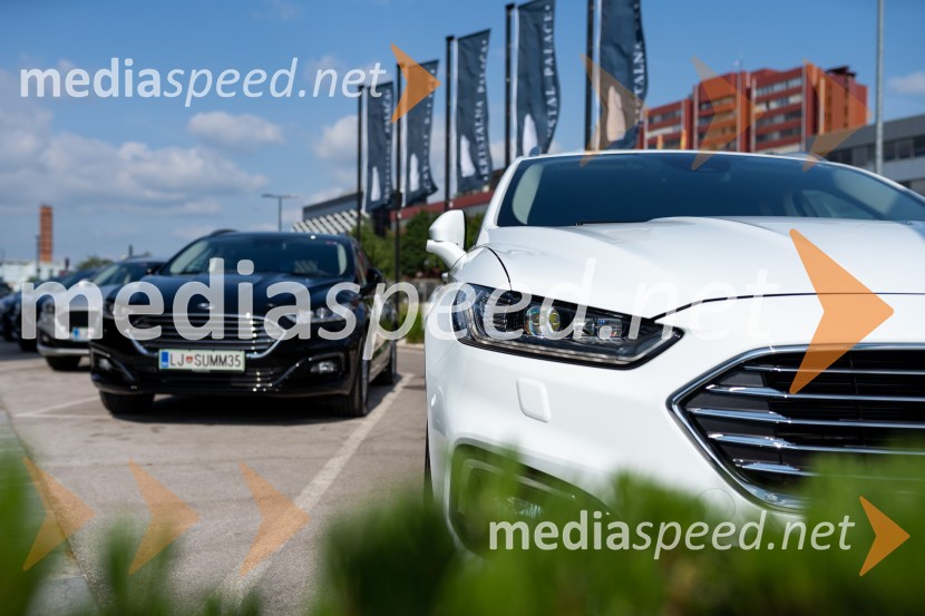 Ford Mondeo hibrid karavanFord Mondeo hibrid karavan, slovenska predstavitev