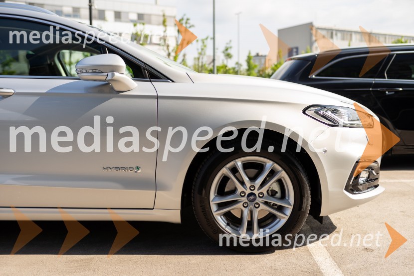 Ford Mondeo hibrid karavanFord Mondeo hibrid karavan, slovenska predstavitev