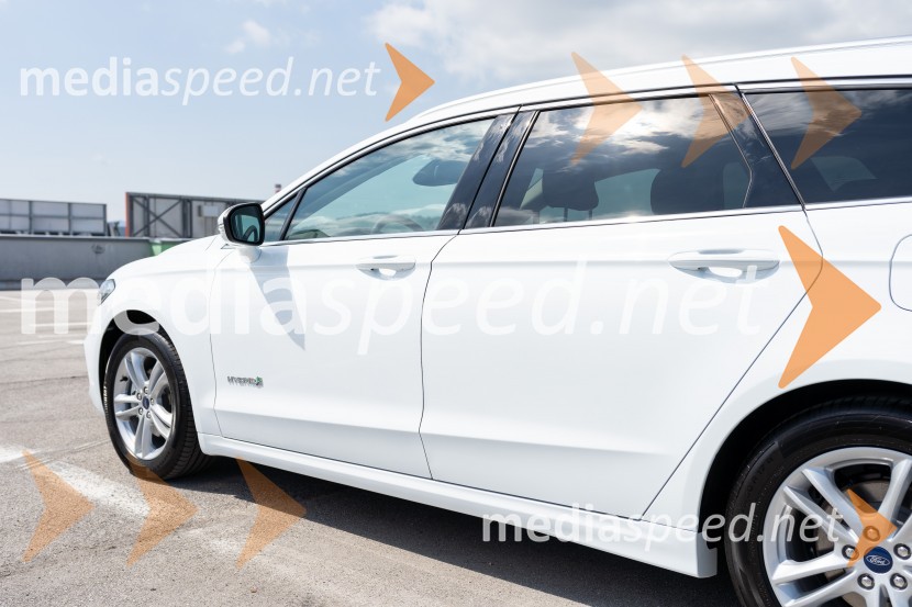 Ford Mondeo hibrid karavanFord Mondeo hibrid karavan, slovenska predstavitev