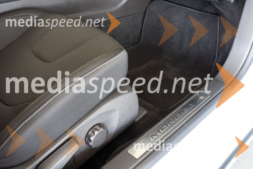 Ford Mondeo hibrid karavanFord Mondeo hibrid karavan, slovenska predstavitev