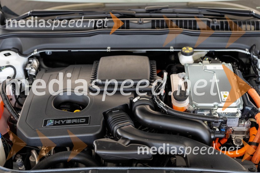 Ford Mondeo hibrid karavanFord Mondeo hibrid karavan, slovenska predstavitev