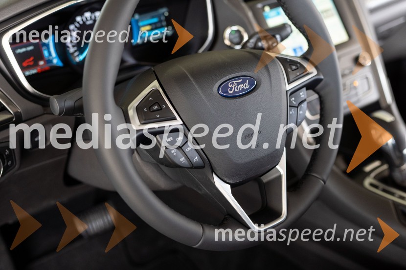 Ford Mondeo hibrid karavanFord Mondeo hibrid karavan, slovenska predstavitev