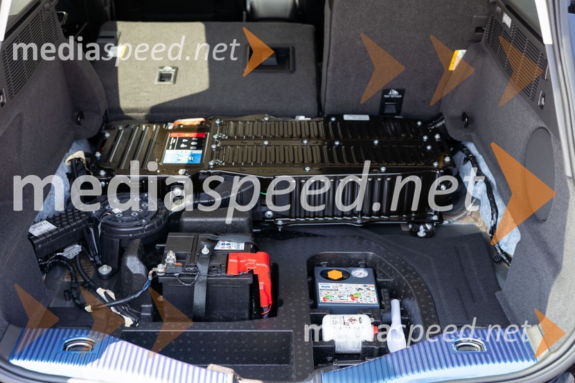 Ford Mondeo hibrid karavanFord Mondeo hibrid karavan, slovenska predstavitev