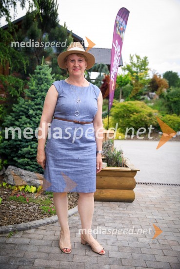  Simona  Dakič Nemanič, urednica revije ZvezdeZvezde pod klobuki 2019