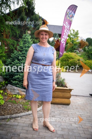  Simona  Dakič Nemanič, urednica revije ZvezdeZvezde pod klobuki 2019