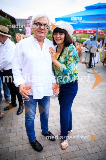  Lado  Leskovar, pevec in ambasador Unicef;  Nina Gazibara, nekdanja manekenkaZvezde pod klobuki 2019