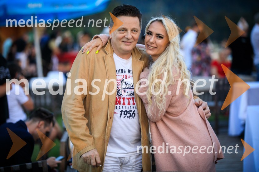  Daniel  Popović, pevec;  Patricija Štifter - RIYA, model, pevkaZvezde pod klobuki 2019