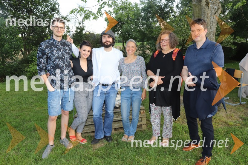 Vino in vrtnice 2019