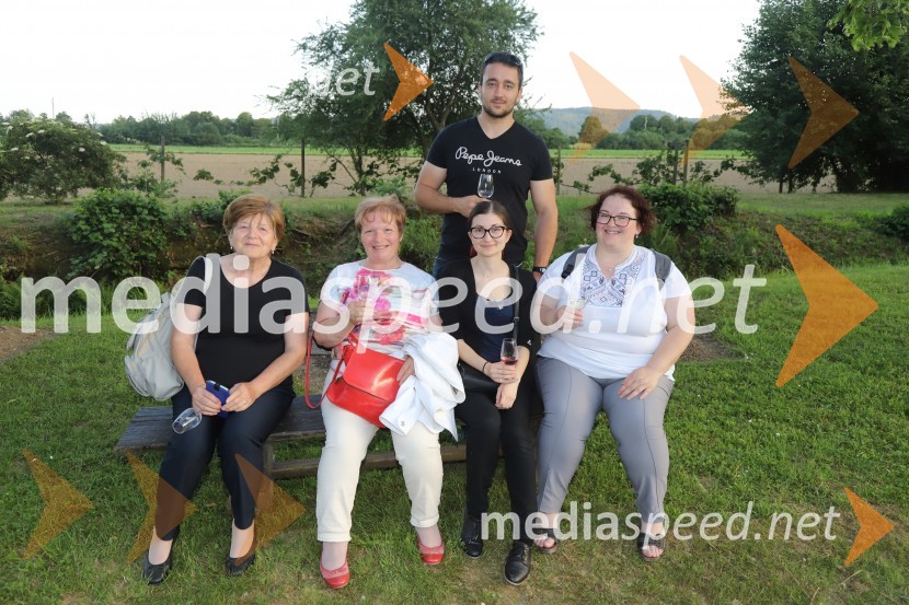 Vino in vrtnice 2019