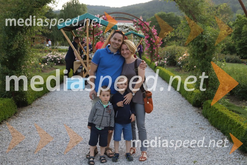 Vino in vrtnice 2019