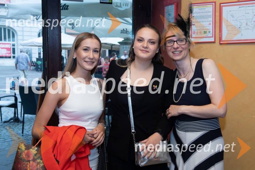  Ana Protner, študentka VSGT Maribor;  Tina Šraml, študentka VSGT Maribor;  Andreja Alič, VSGT MariborAmbasadorja VSGT sta Jure Dretnik in Žiga Sledič