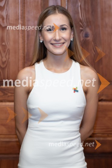  Ana Protner, študentka VSGT MariborAmbasadorja VSGT sta Jure Dretnik in Žiga Sledič