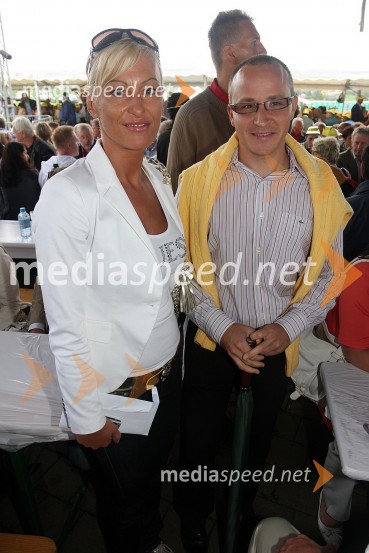 Darja Lampret, predsednica uprave Casino Maribor in Gregor Jeza, predsednik uprave Hit Šentilj d.d.Festival SDS