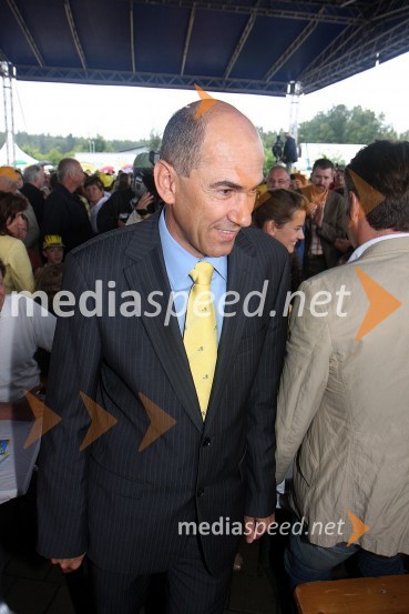 Janez Janša, predsednik Vlade Republike SlovenijeFestival SDS