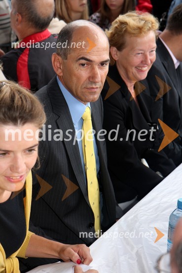 Janez Janša, predsednik Vlade Republike SlovenijeFestival SDS