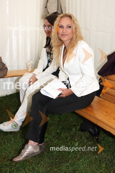 Nuša Derenda, pevkaFestival SDS