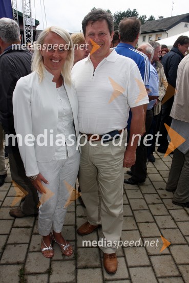 Katja Koren Miklavec, nekdanja smučarka in Gregor Pivec, direktor Splošne bolnišnice MariborFestival SDS