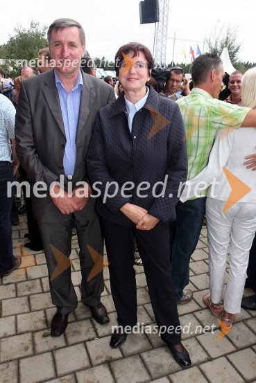 Jožef Jerovšek, poslanec SDS in Bernarda Ronutti, članica SDSFestival SDS