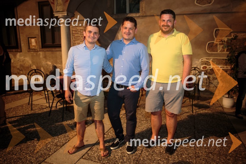  ... ;  Luka Jezeršek, Hiša kulinarike Jezeršek;  Jure Jezeršek, Hiša kulinarike JezeršekAvsenikove viže v Križankah