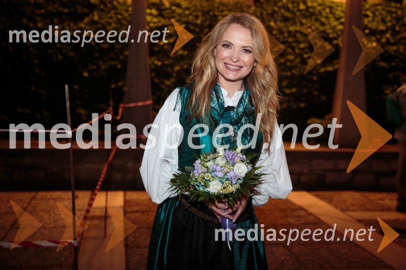  Sandra KrižanAvsenikove viže v Križankah